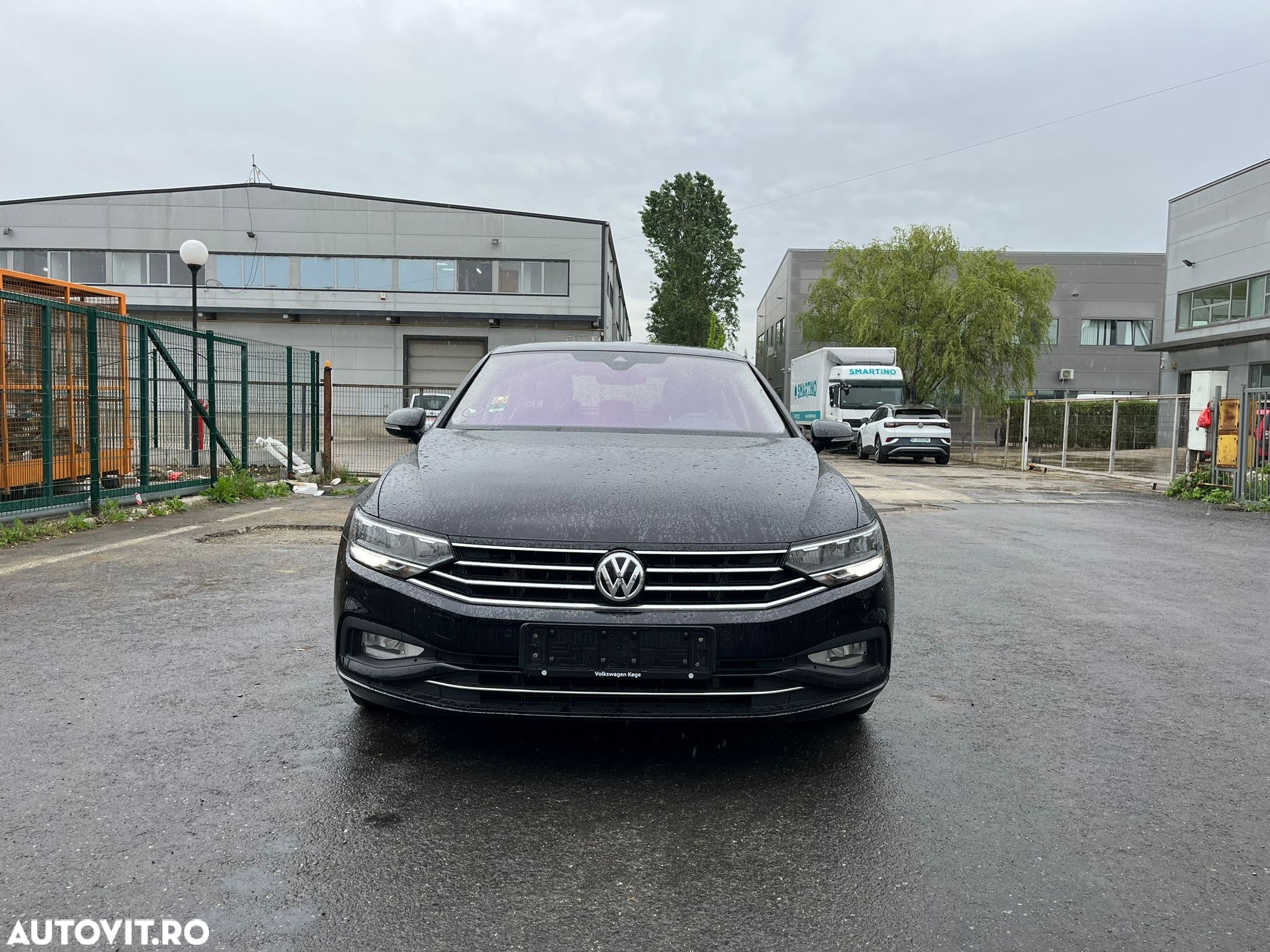 Volkswagen Passat - 4