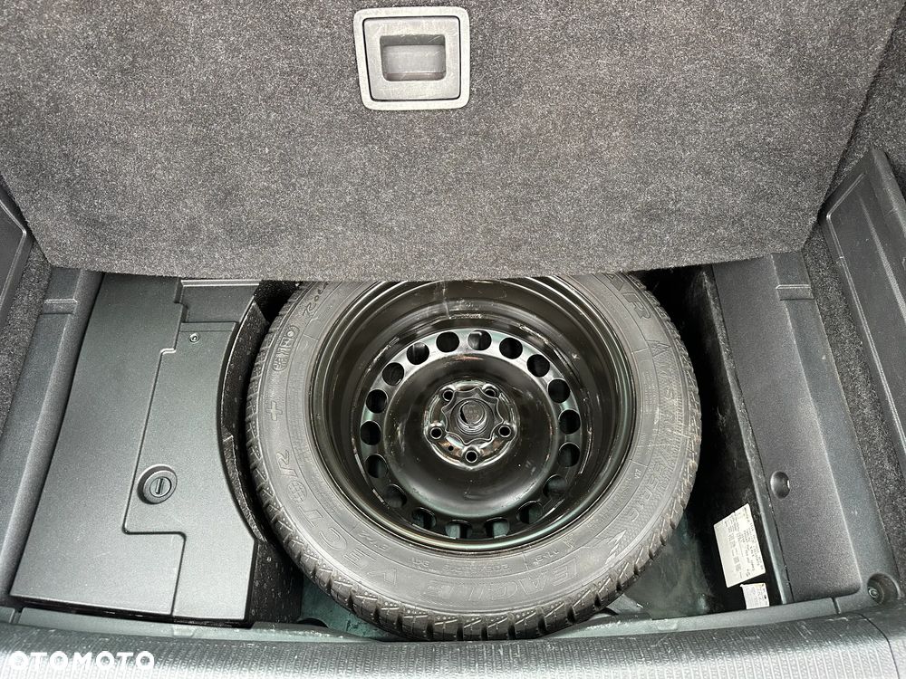 Volkswagen Passat 2.0 TDI DPF Comfortline - 26