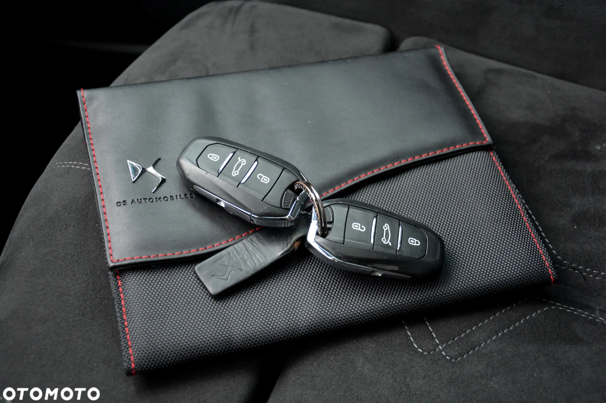 DS Automobiles DS 7 Crossback 2.0 BlueHDi Performance Line + - 37