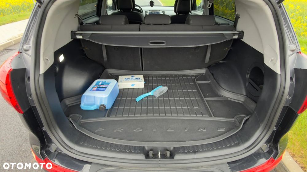 Kia Sportage 1.7 CRDI 2WD ISG Dream-Team Edition - 14