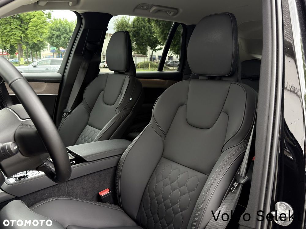 Volvo XC 90 - 23