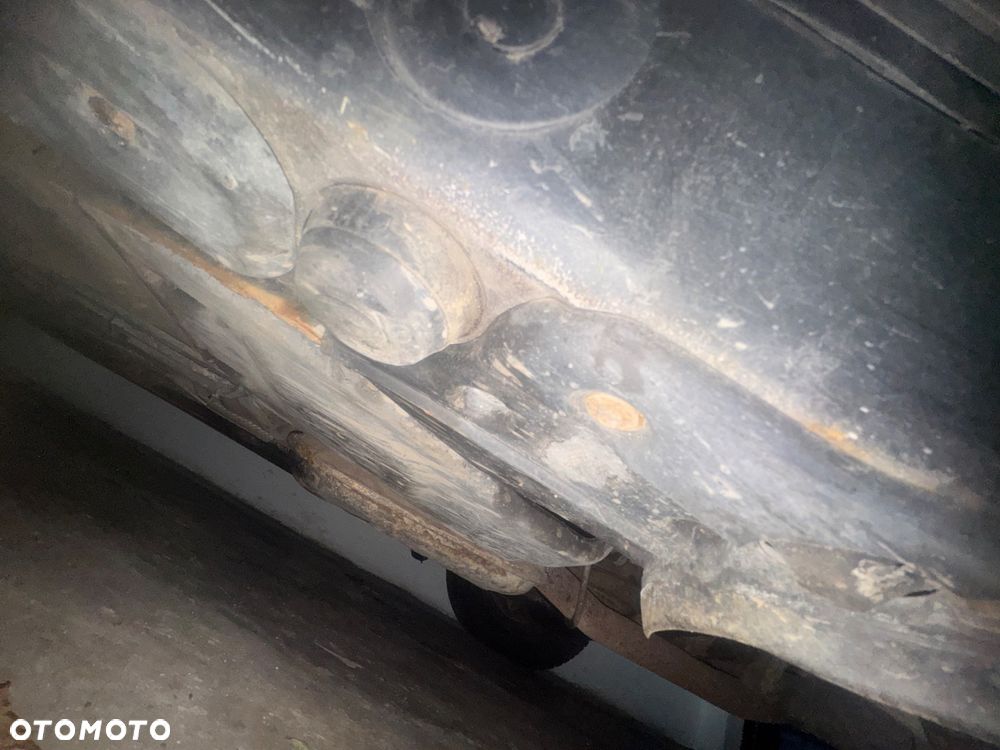 Mercedes-Benz Klasa E - 20