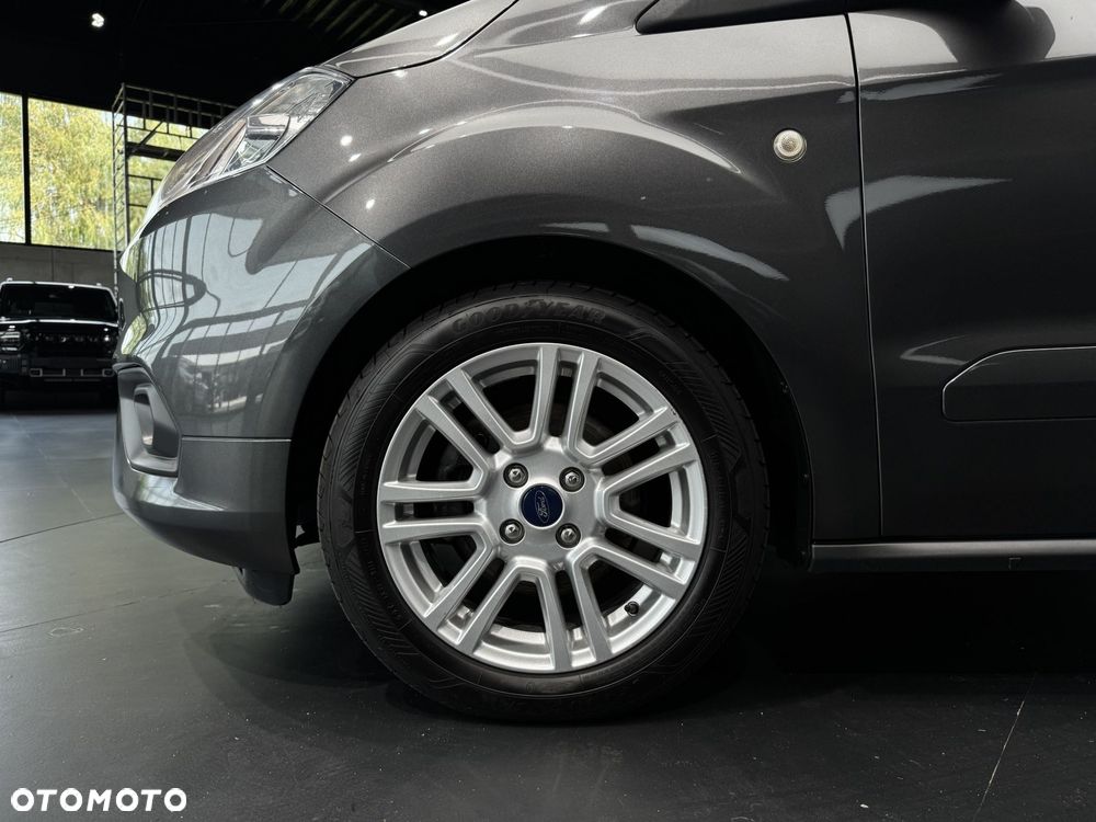 Ford Tourneo Courier 1.0 EcoBoost Titanium - 22