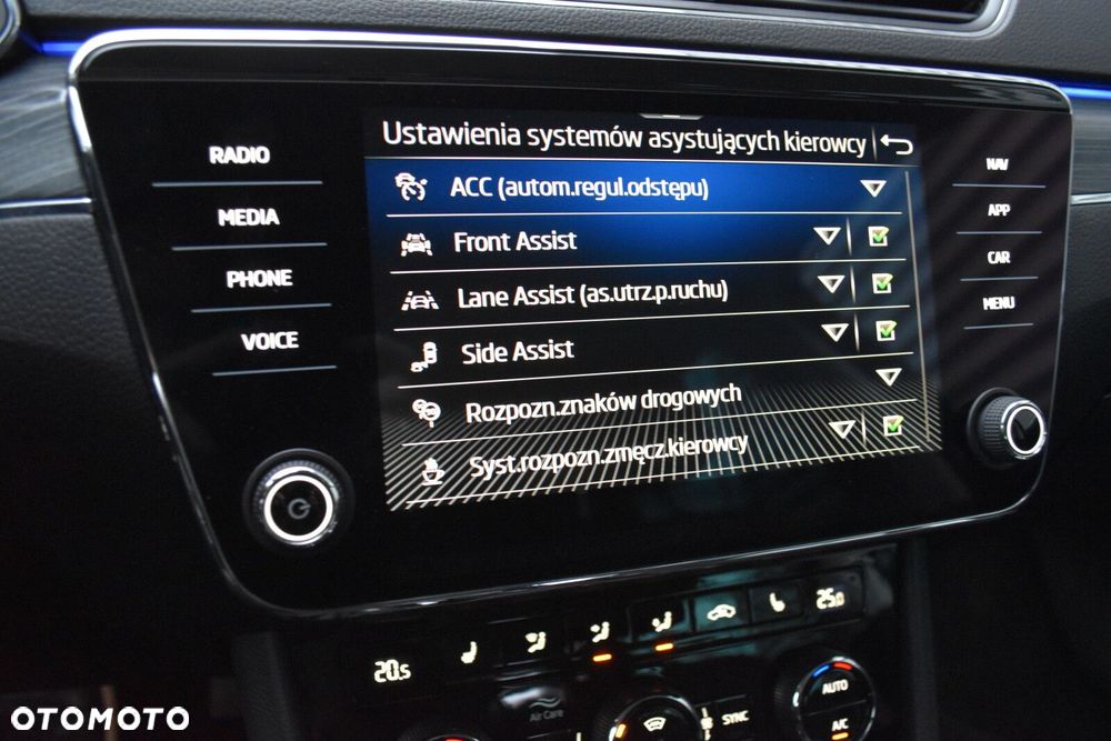 Skoda Superb 2.0 TSI Style DSG - 22