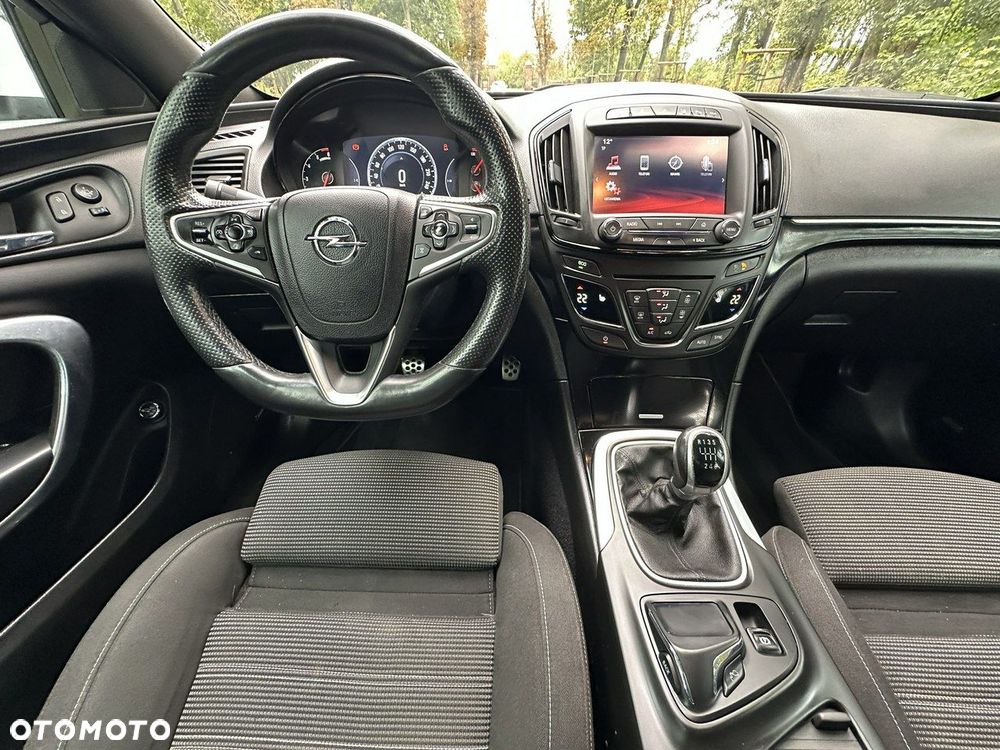 Opel Insignia - 35