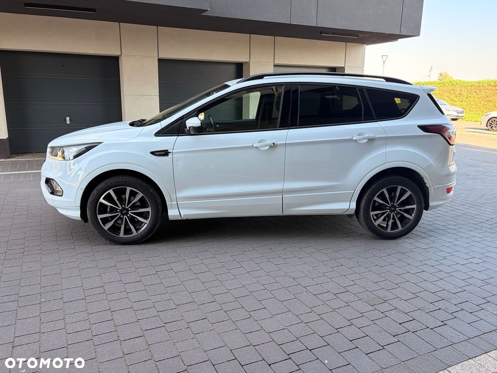 Ford Kuga - 11