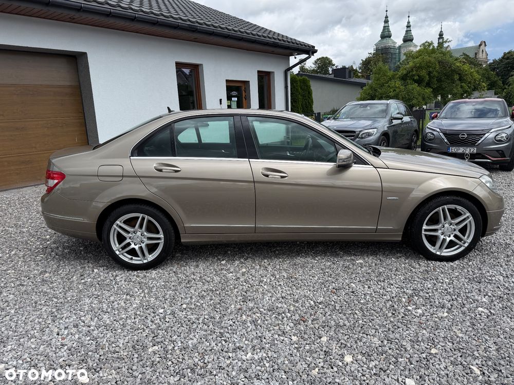 Mercedes-Benz Klasa C 200 Kompressor Elegance - 23
