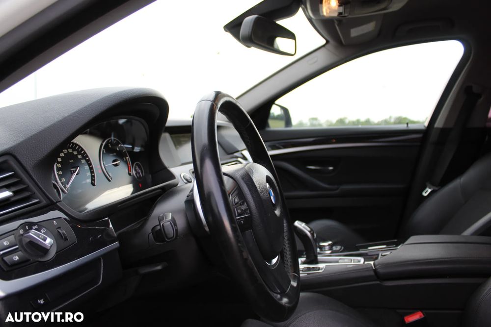 BMW Seria 5 520d - 14
