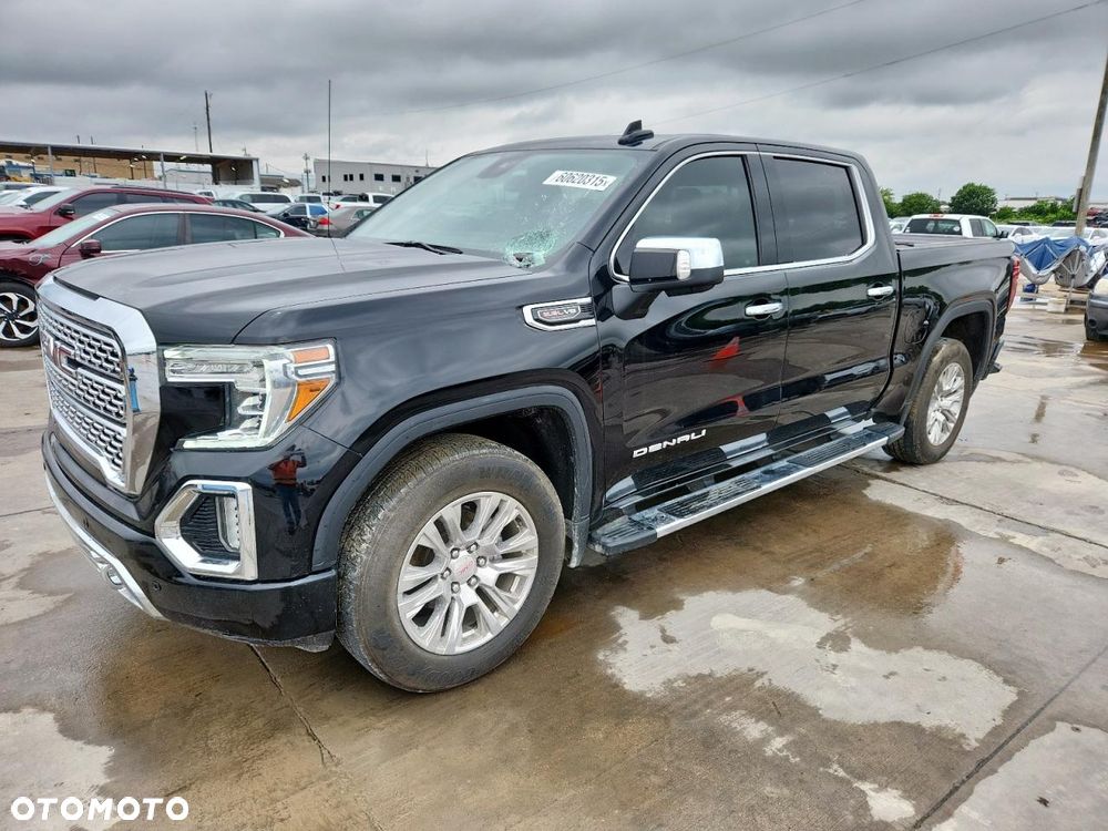GMC Sierra - 1