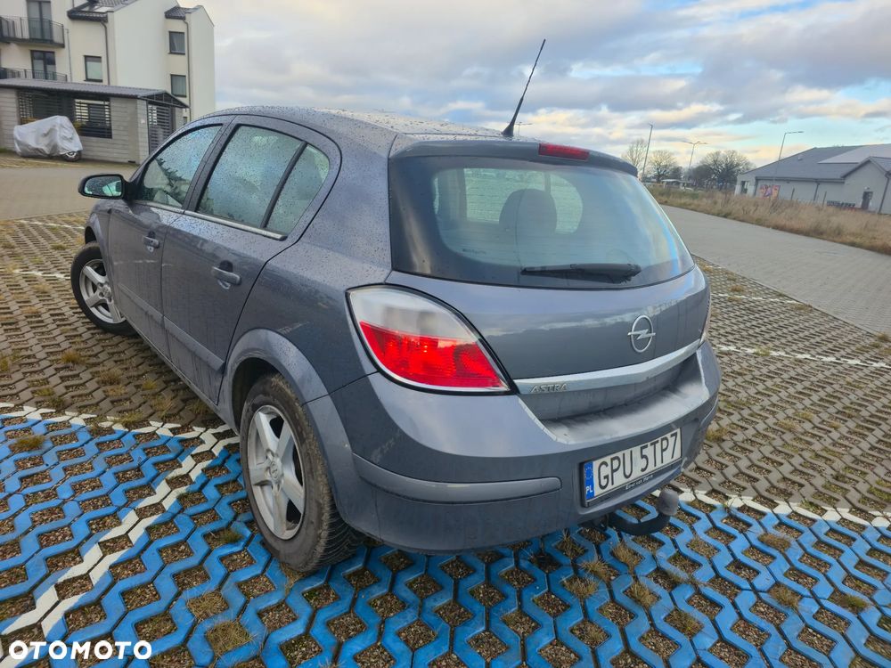 Opel Astra 1.8 Cosmo - 4