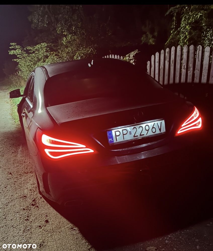 Mercedes-Benz CLA 180 7G-DCT AMG Line - 17
