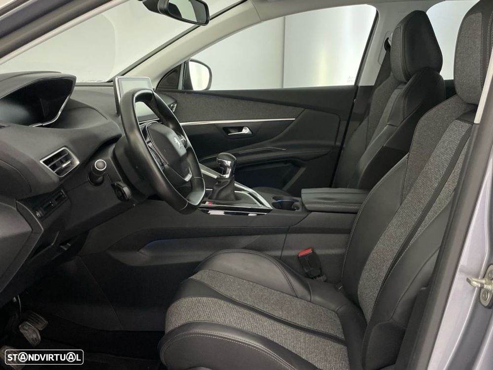 Peugeot 3008 1.2 PureTech Allure - 11
