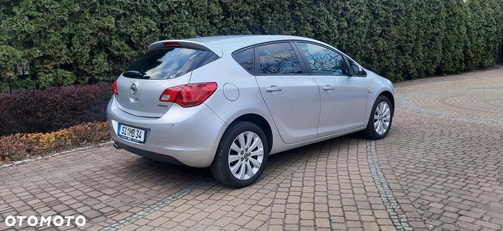 Opel Astra - 18