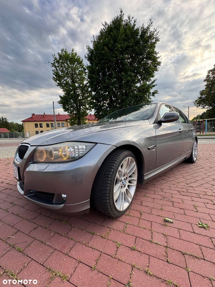 BMW Seria 3 320d xDrive - 9