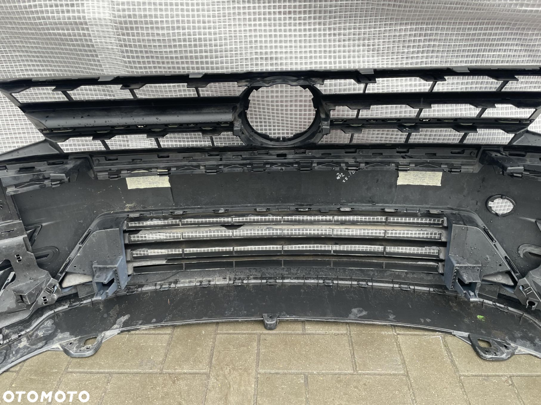 VW CADDY 2K5 ZDERZAK PRZEDNI PRZÓD - 8