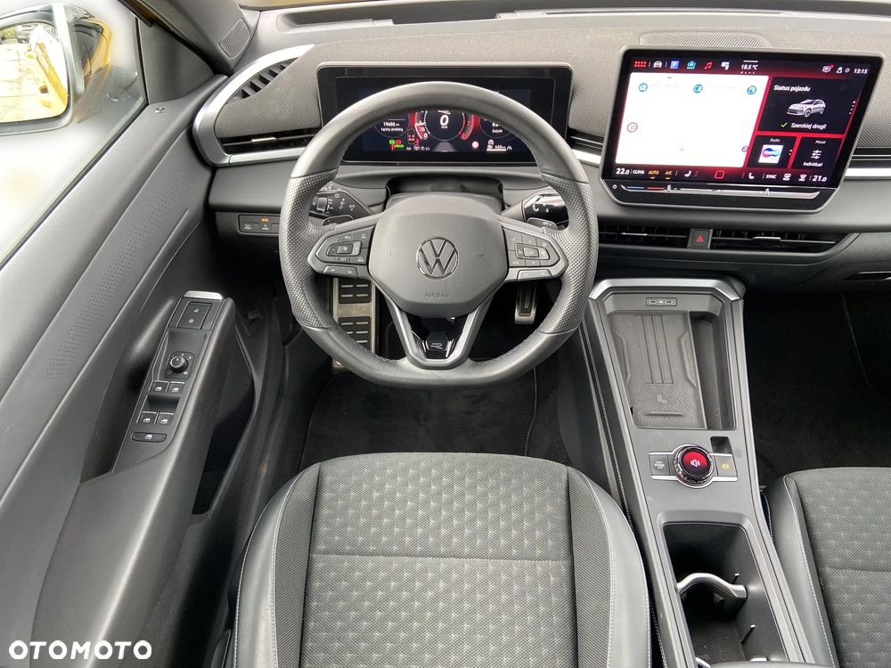 Volkswagen T-Roc 1.5 eTSI R-Line DSG - 17