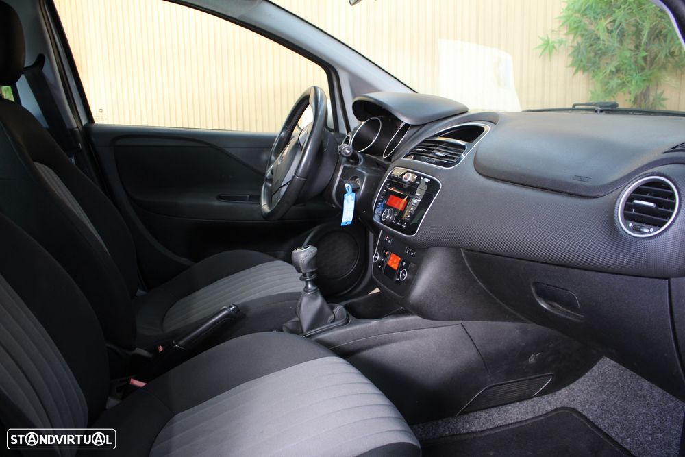 Fiat Punto 1.2 Lounge S&S - 27
