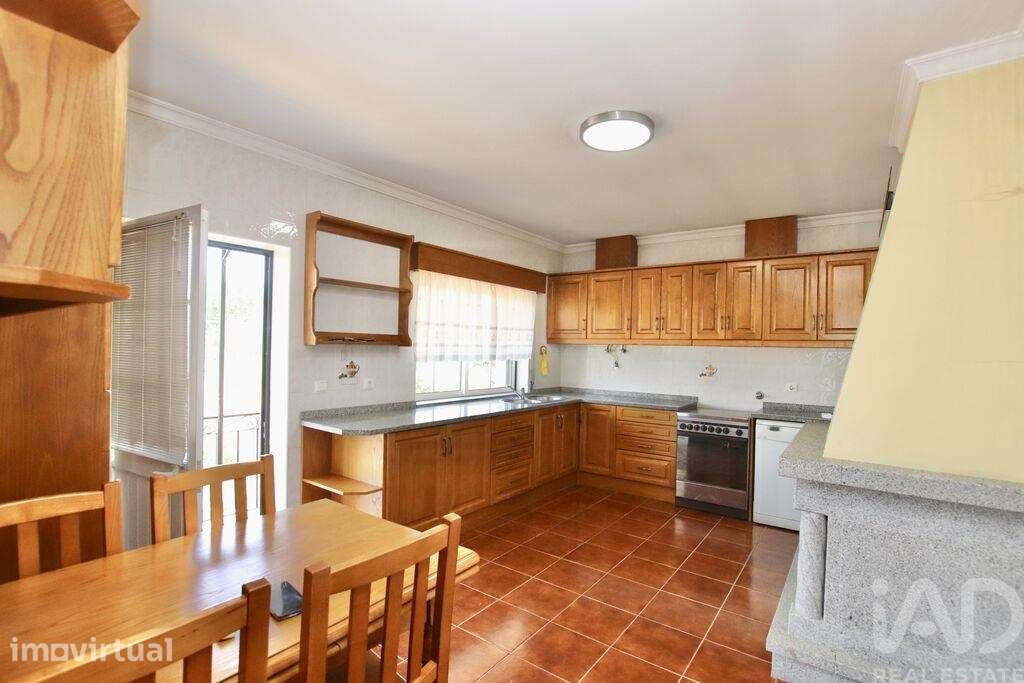 Apartamento T3 em Mangualde, Mesquitela e Cunha Alta - Grande imagem: 3/24