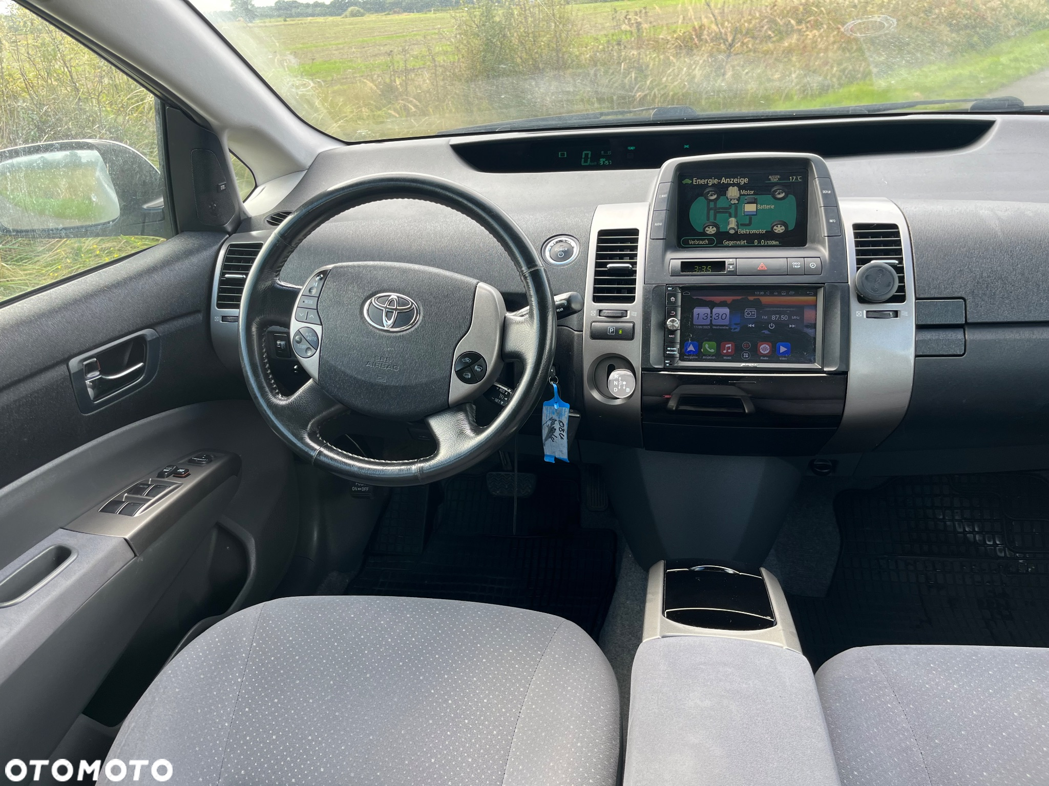 Toyota Prius - 32