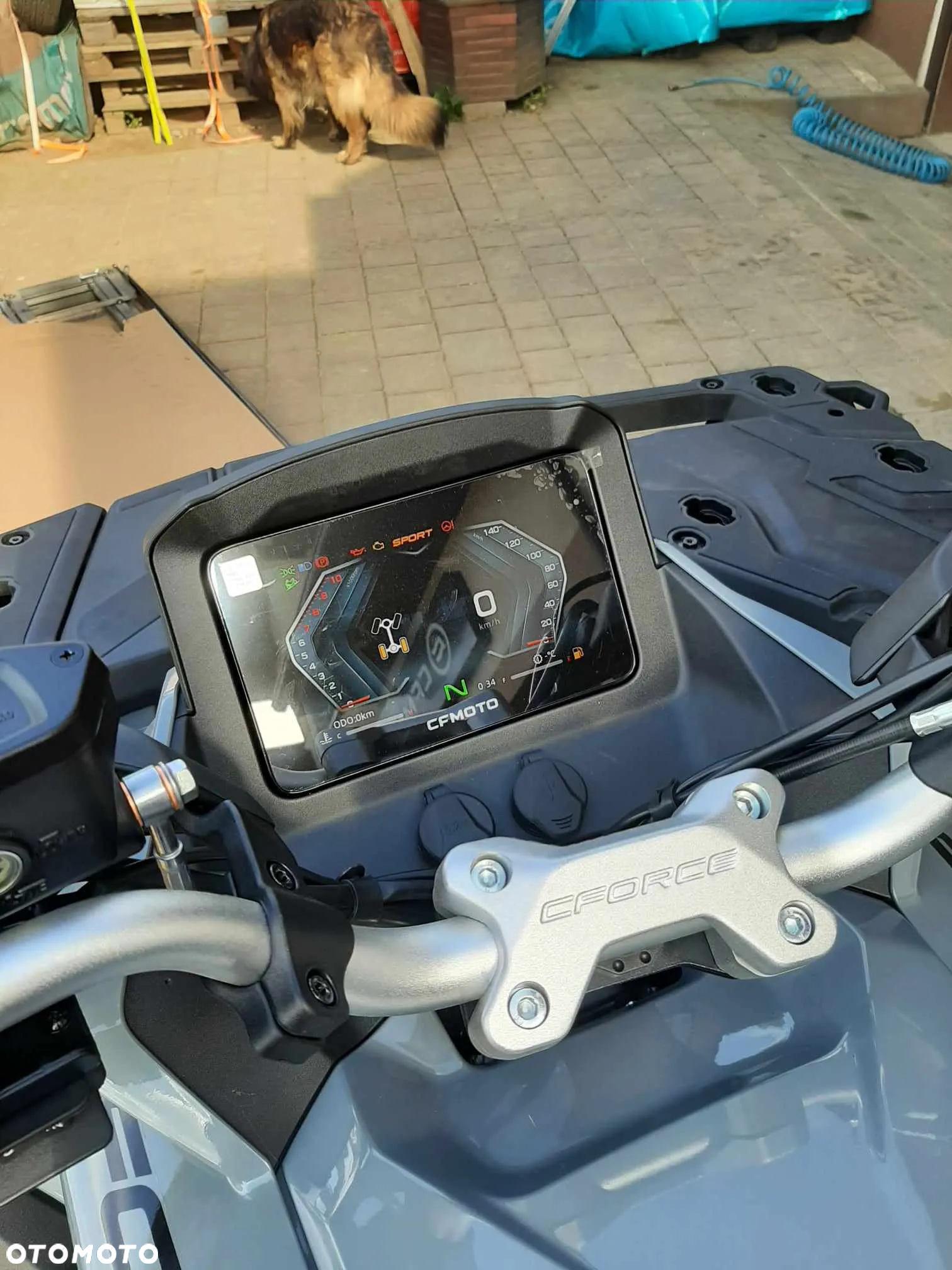 CFMoto CForce - 12