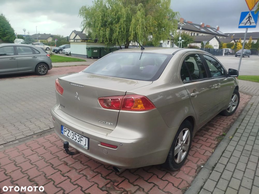 Mitsubishi Lancer 1.8 Invite - 18