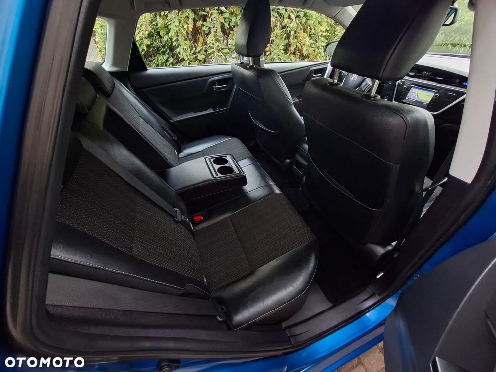 Toyota Auris 1.6 Valvematic Executive - 17