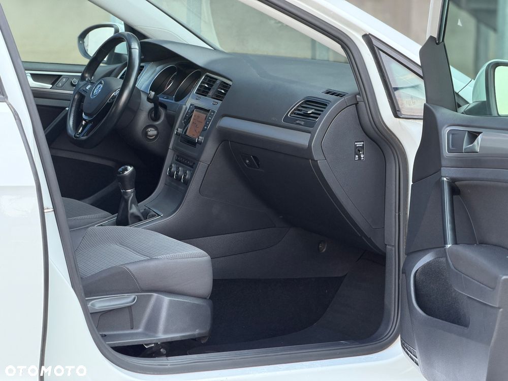 Volkswagen Golf 1.4 TSI (BlueMotion Technology) Comfortline - 26