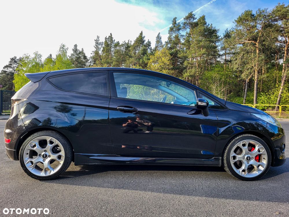 Ford Fiesta 1.6 Sport - 3