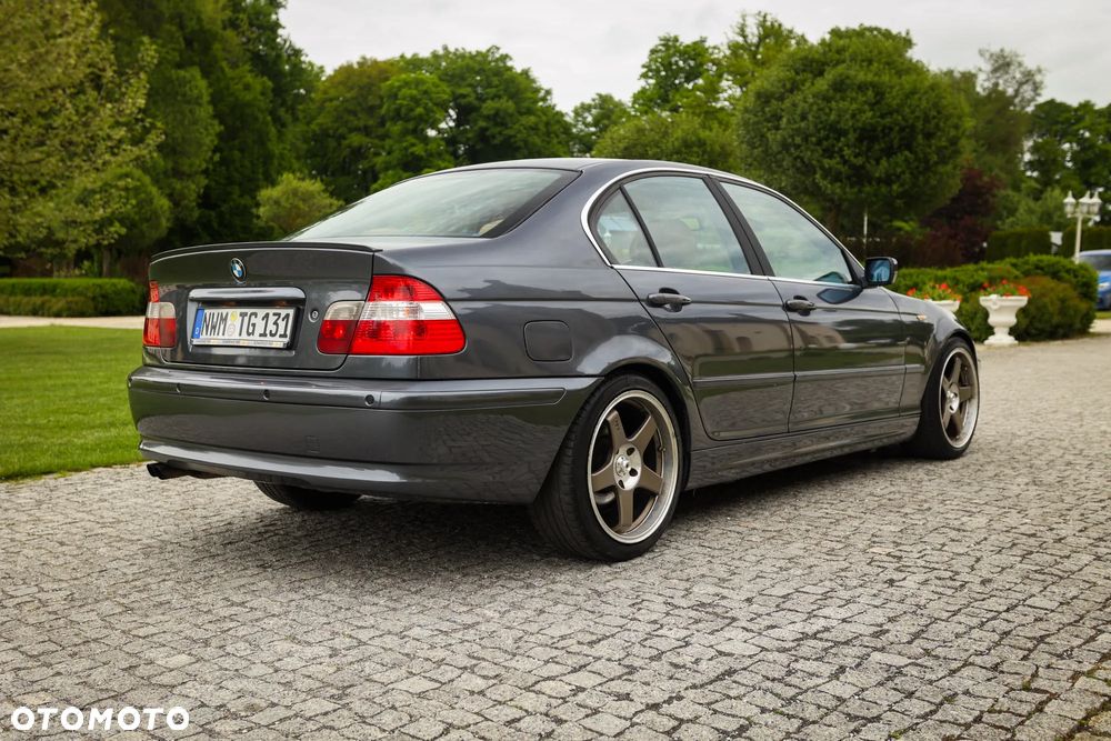 BMW Seria 3 320i Edition Sport - 13