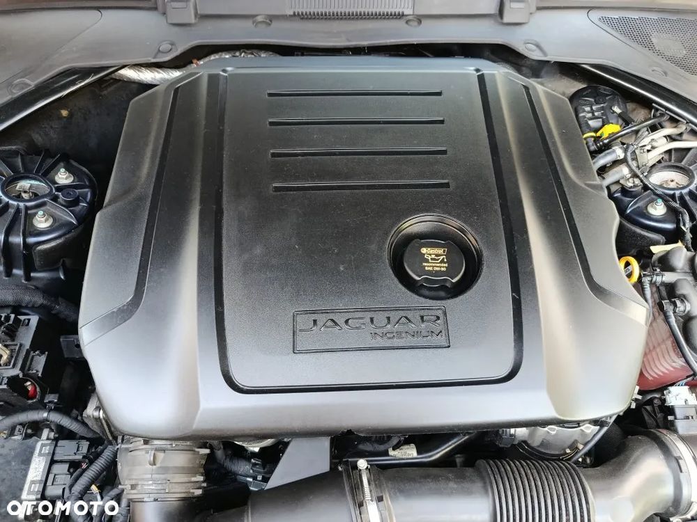 Jaguar XF 2.0 i4D Prestige - 32