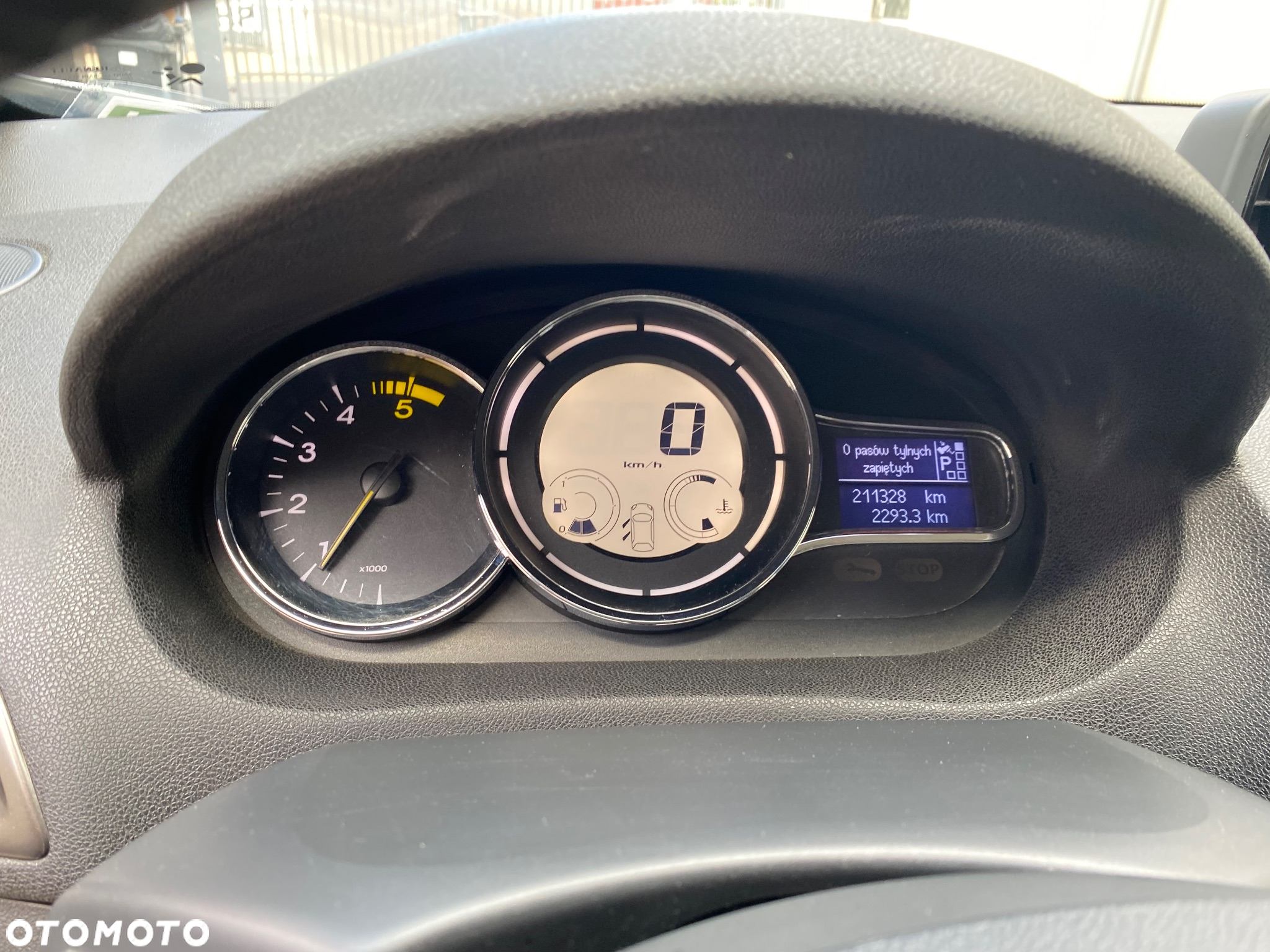 Renault Megane 1.5 dCi Dynamique EDC - 6