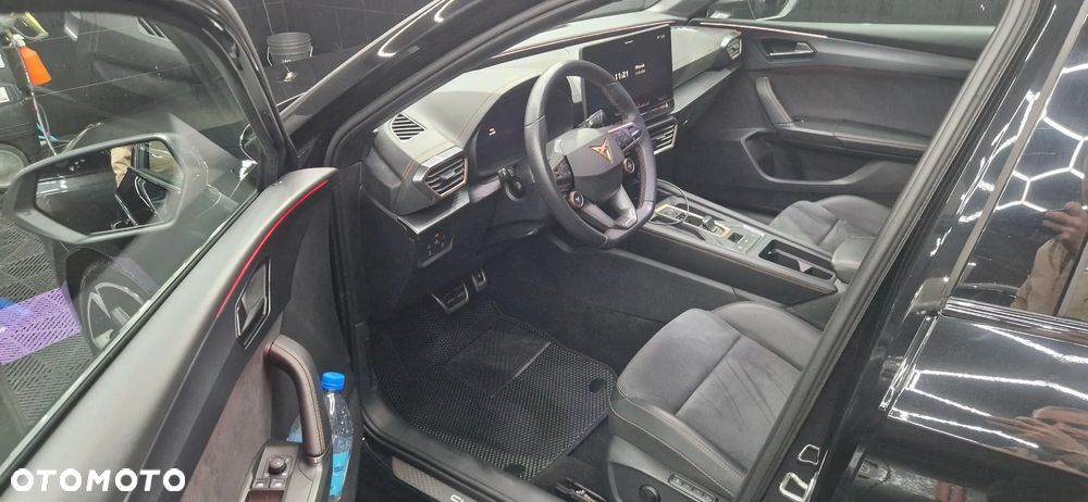 Cupra Leon 2.0 TSI 4Drive Tribe Edition VZ DSG - 2