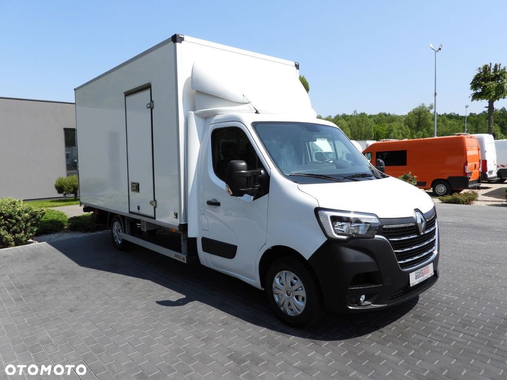 Renault MASTER  KONTENER WINDA 8 PALET TEMPOMAT LEDY KLIMATYZACJA  165KM - 5