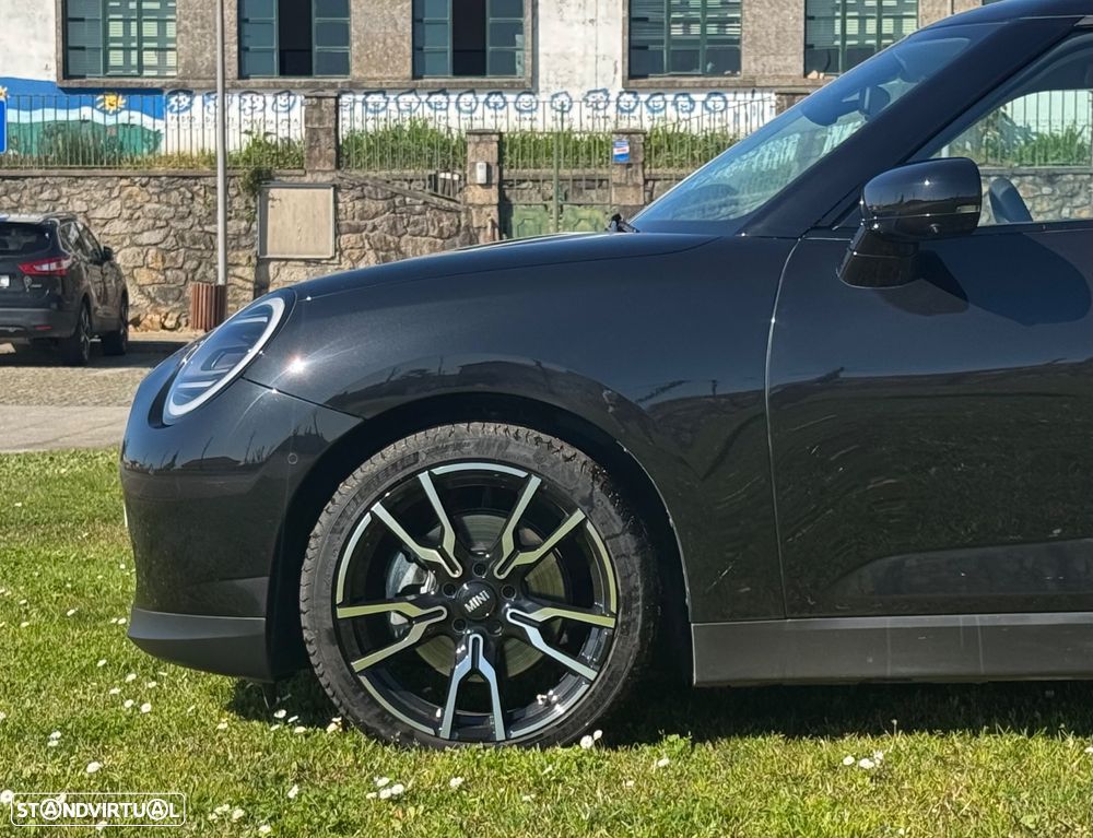 MINI 3 Portas Cooper E Favoured M - 13