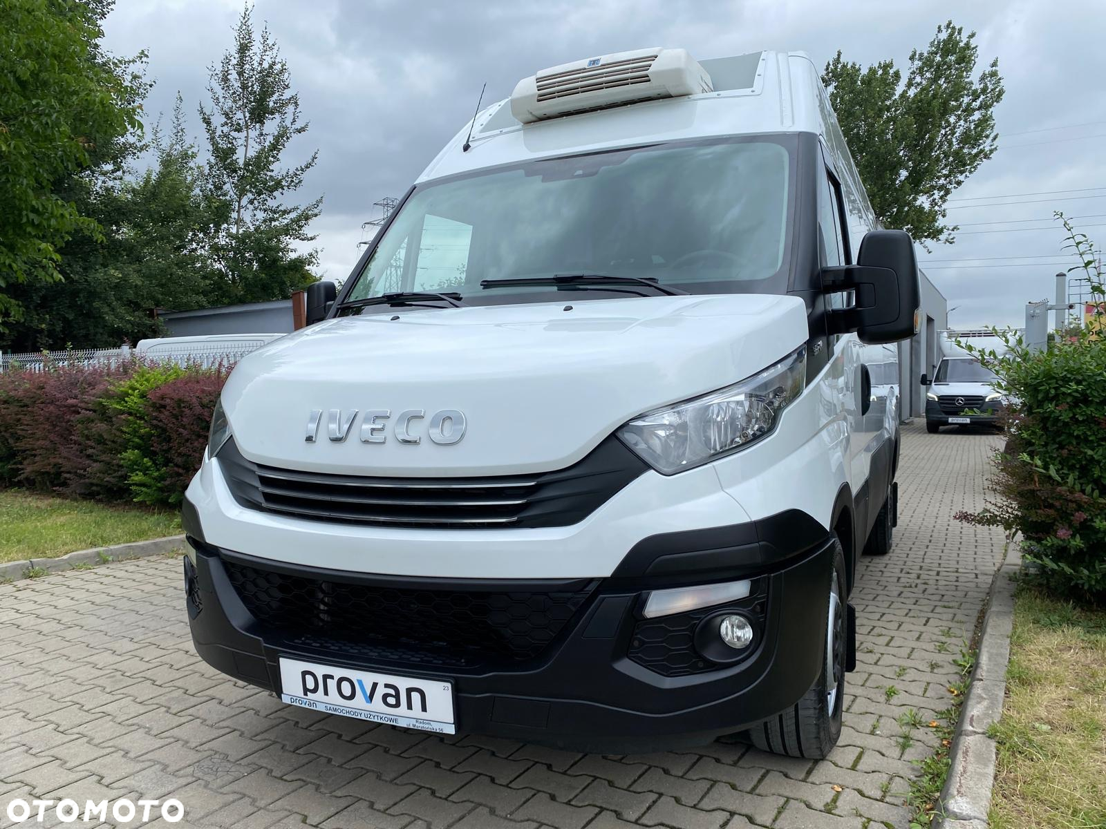 Iveco DAILY 35-140 HI-MATIC CHŁODNIA THERMO KING V200 MAX L2H2 - 8