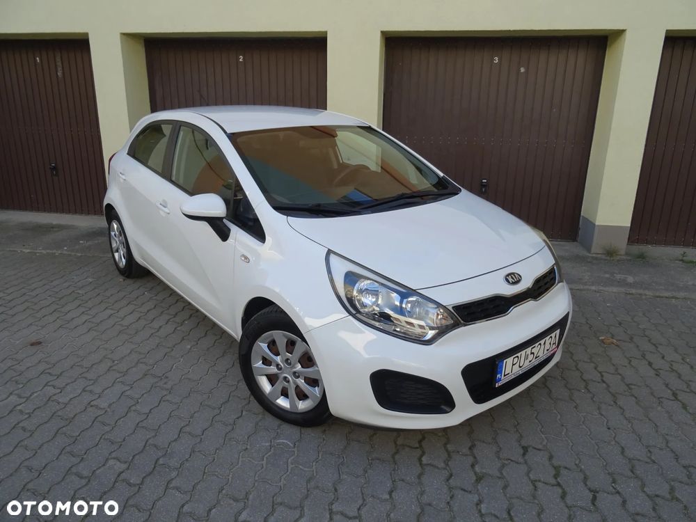 Kia Rio - 1