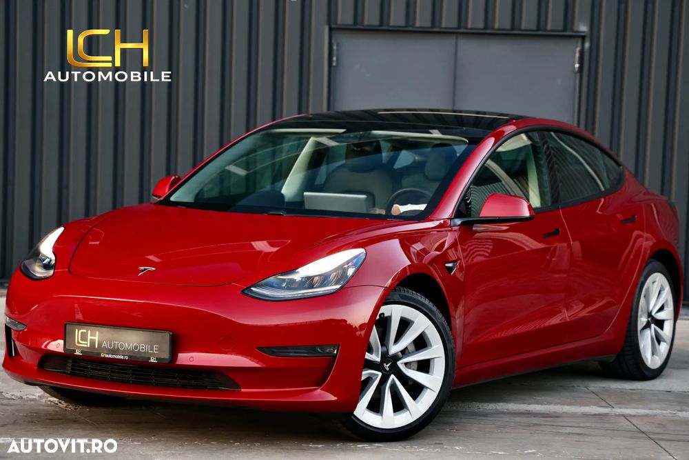 Tesla Model 3 - 2