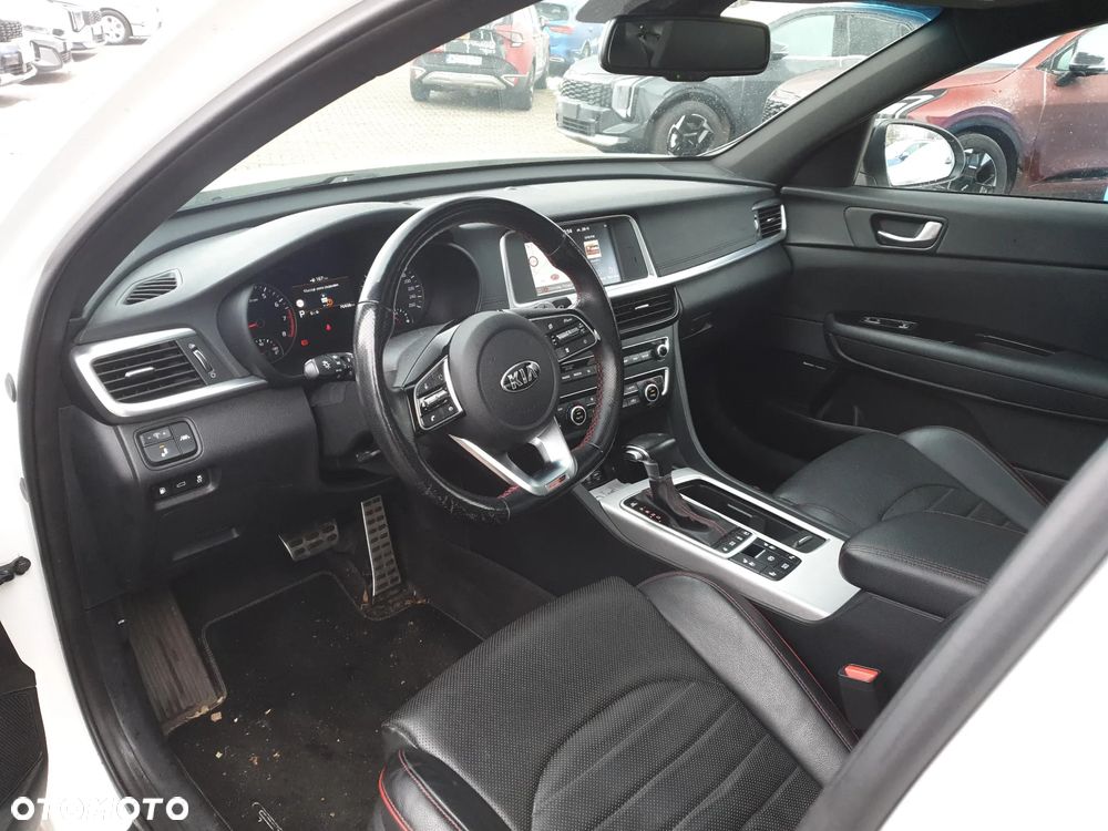 Kia Optima - 9