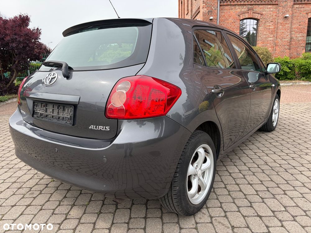 Toyota Auris 1.6 VVT-i Terra Start - 22