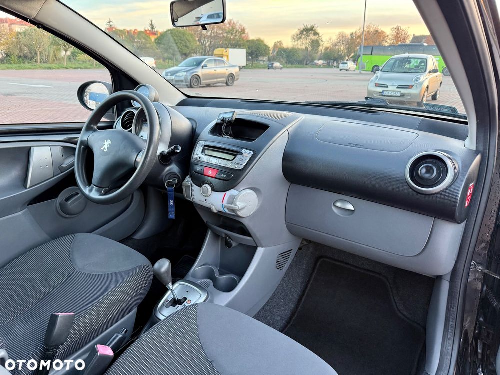 Peugeot 107 1.0 Trendy 2-Tronic - 17