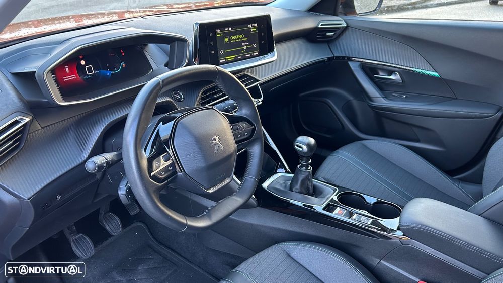 Peugeot 2008 1.2 PureTech Allure Pack - 17