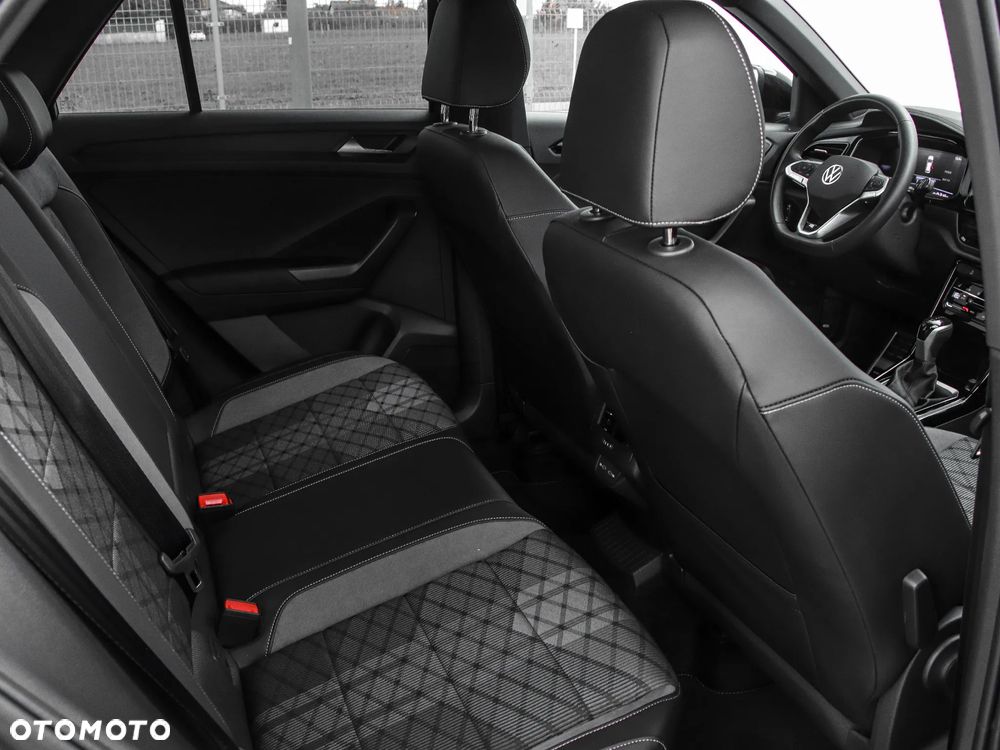 Volkswagen T-Roc 1.5 TSI R-Line DSG - 13