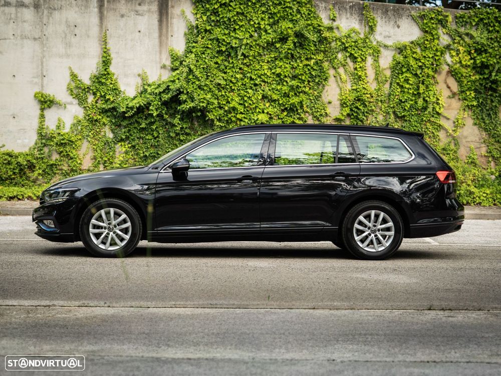 VW Passat Variant - 25