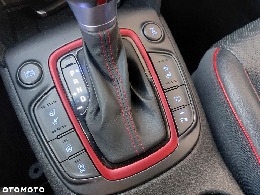 Hyundai Kona 1.6 T-GDI DCT 4WD Iron Man Edition - 11