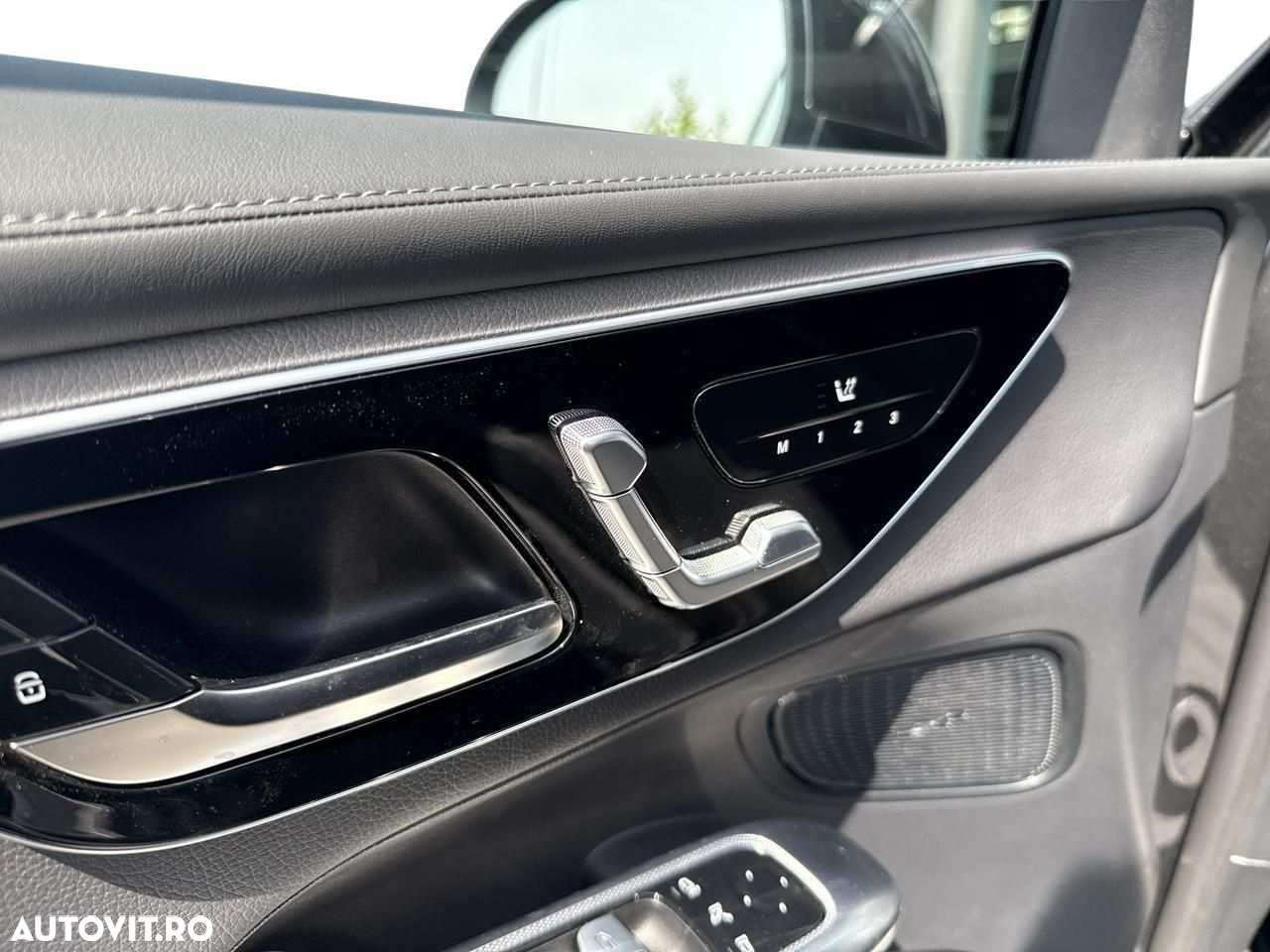 Mercedes-Benz GLC 300 e 4MATIC - 15