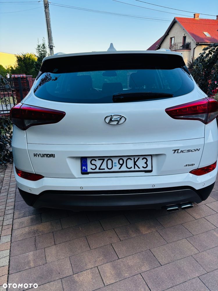 Hyundai Tucson 2.0 CRDi 4WD Automatik Style - 17