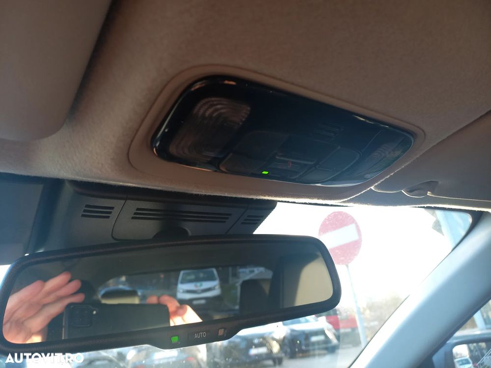 Toyota Yaris Cross 1.5 VVT-i HSD 4x2 Exclusive Elegant - 26