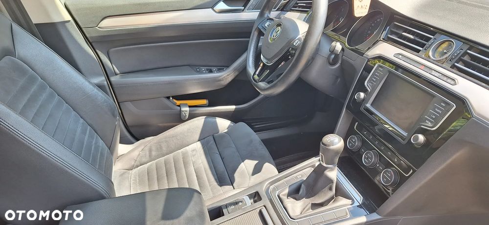 Volkswagen Passat 2.0 TDI BMT Highline - 14