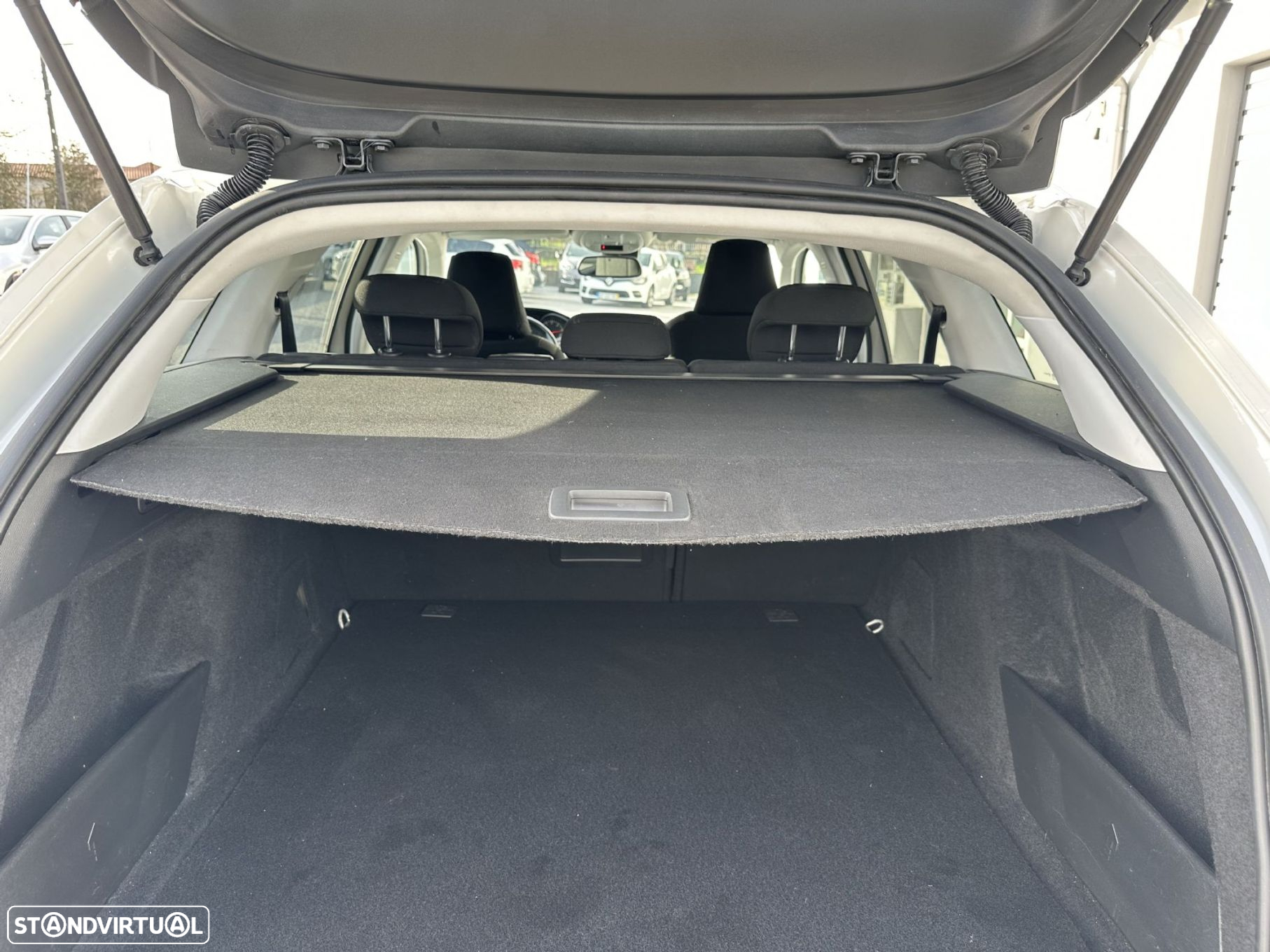Peugeot 308 SW 1.6 BlueHDi Style - 13