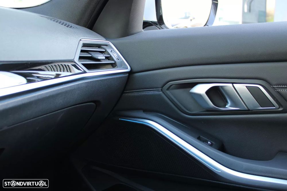 BMW 320 e Pack M Auto - 21